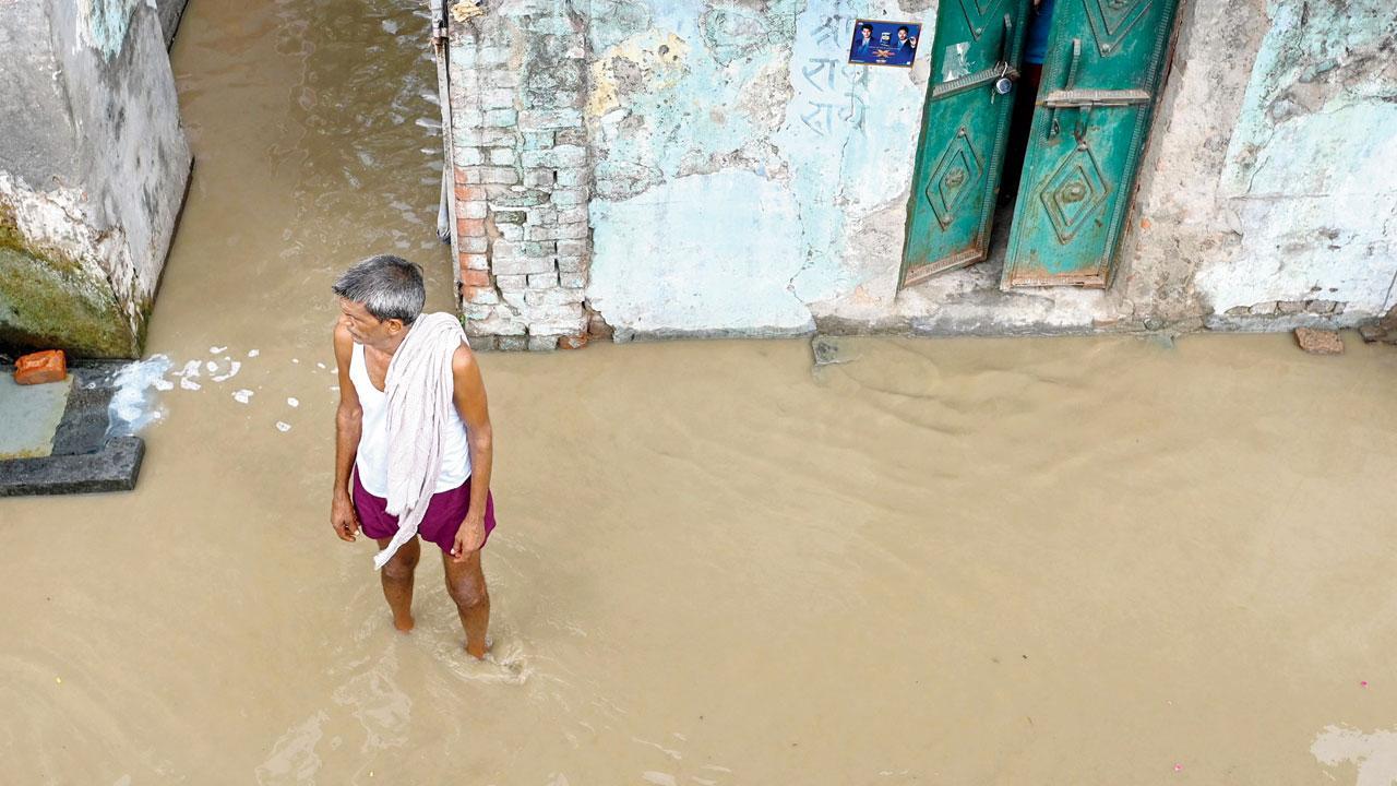 Yamuna continues to rise beyond danger mark in Delhi