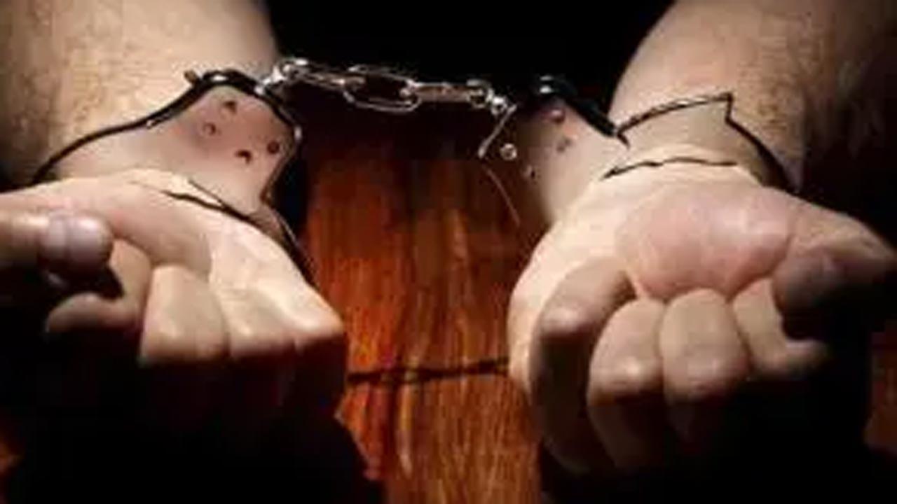 Maharashtra: Journalist arrested for killing lover, hacking her body