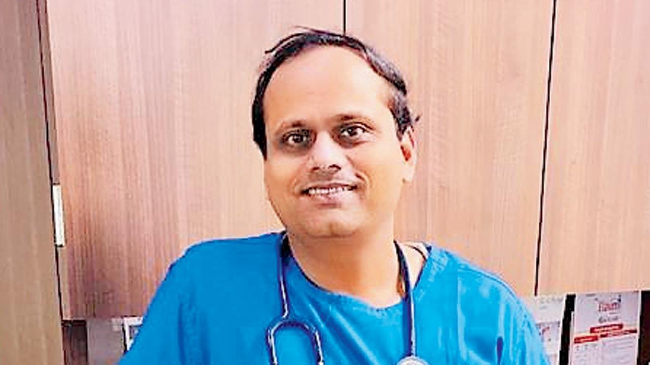 Dr Santosh Bansode, HoD, Emergency Medicine, Wockhardt Hosp
