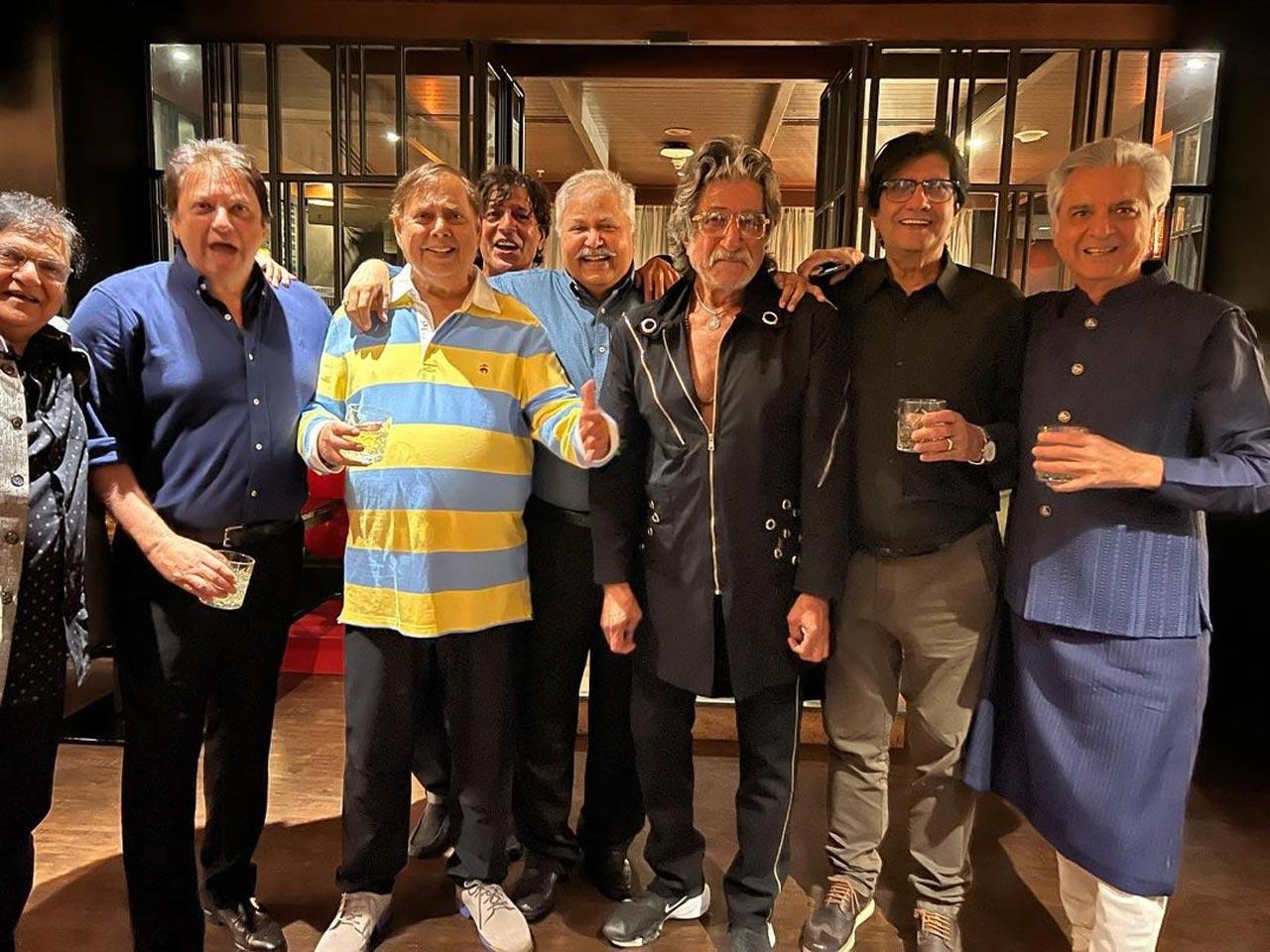 Actor Chunky Pandey can be seen joining the legendary actors. All of them could be seen donning black outfits for the big birthday bash