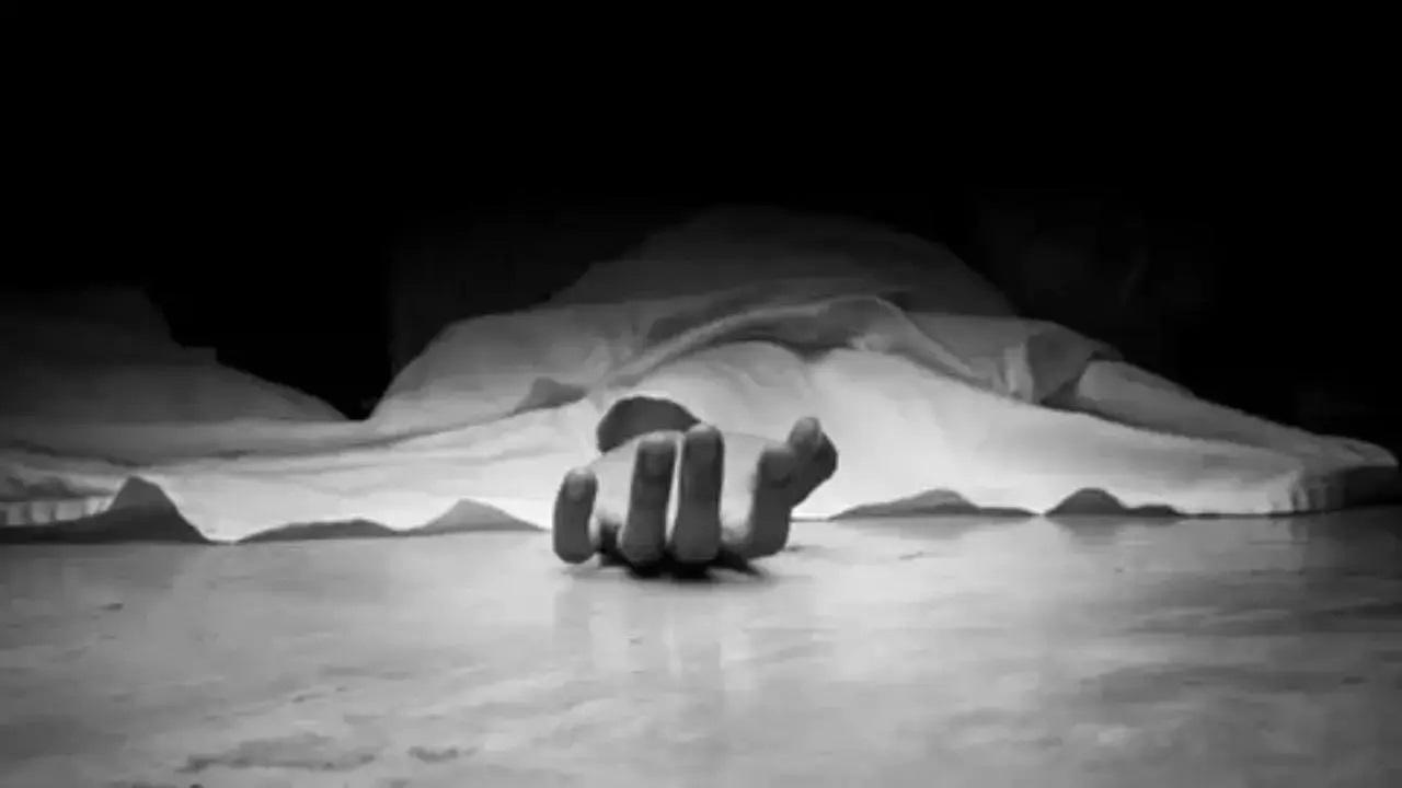 Unidentified body found in Thane creek