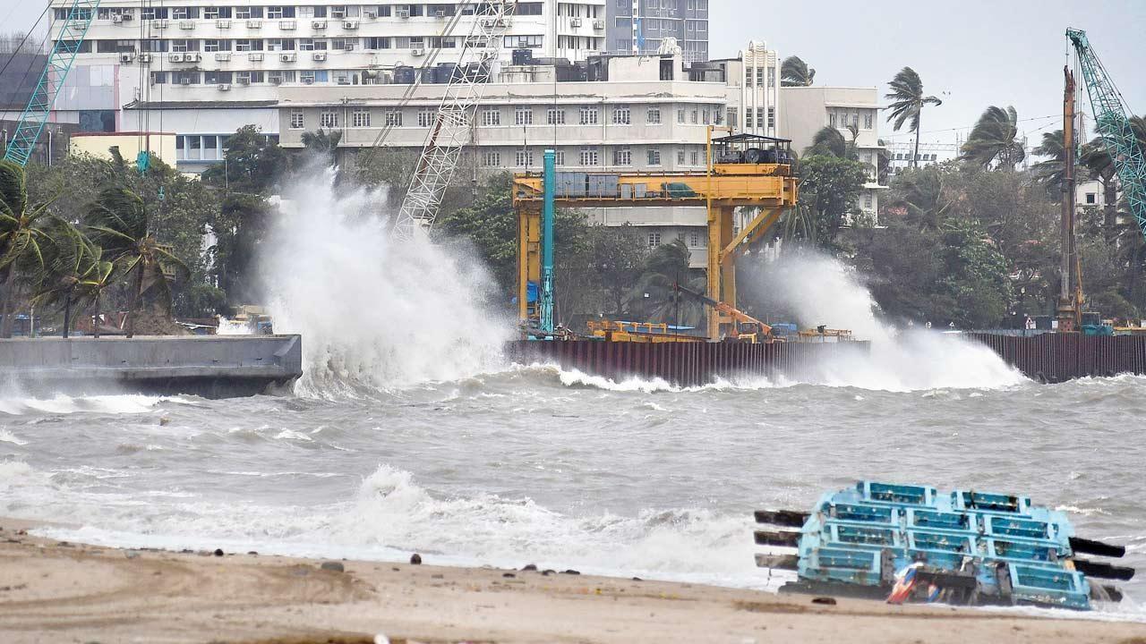 Mumbai Rain LIVE: High tide hits Marine Drive amid heavy rainfall