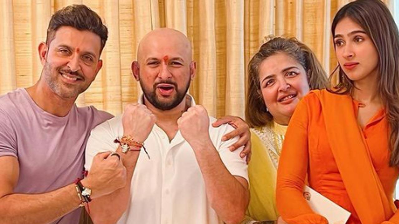 Hrithik Roshan ties rakhi to sisters Sunaina, Pashmina on Raksha Bandhan