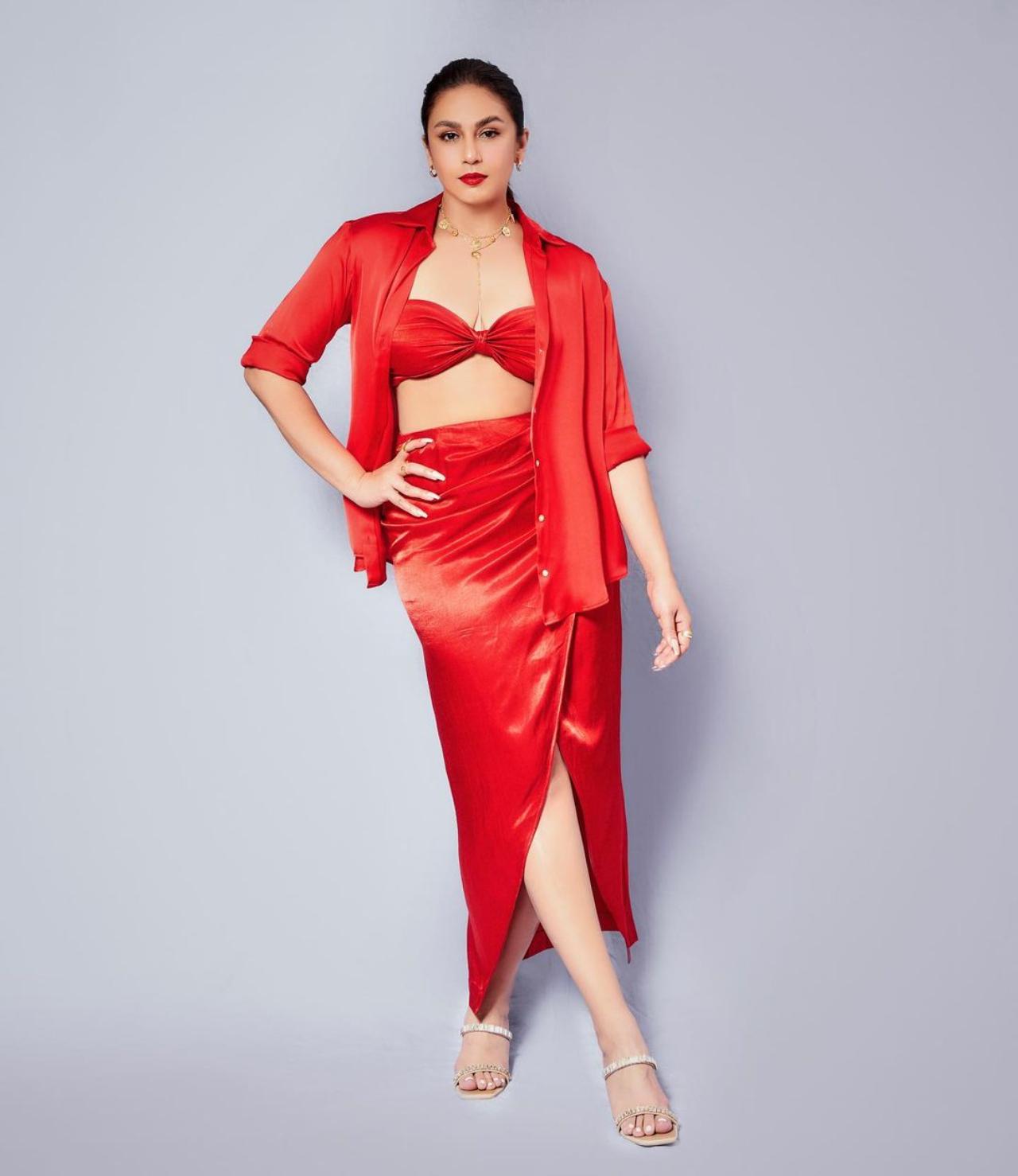 Huma looked drop-dead gorgeous in a fiery red outfit for the Netflix event promoting her upcoming film 'Monica, O My Darling'. She was accompanied by her co-star Rajkummar Rao