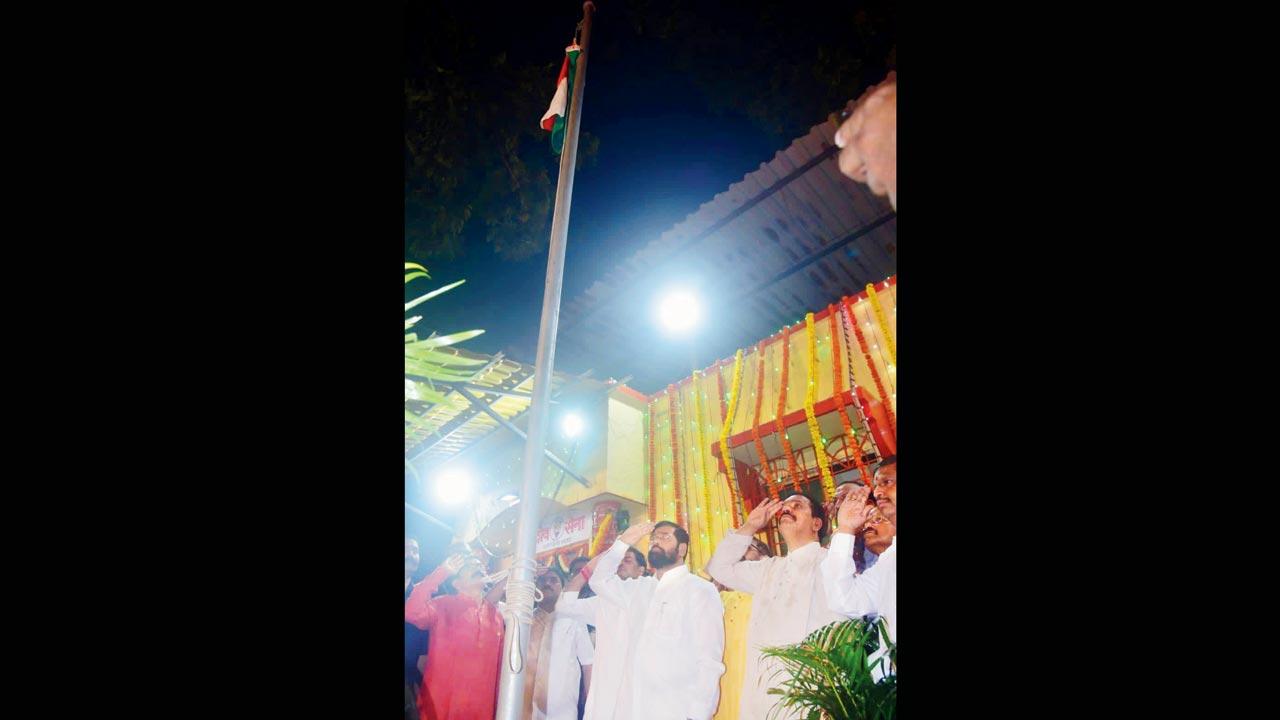 Midnight flag hoisting in Thane