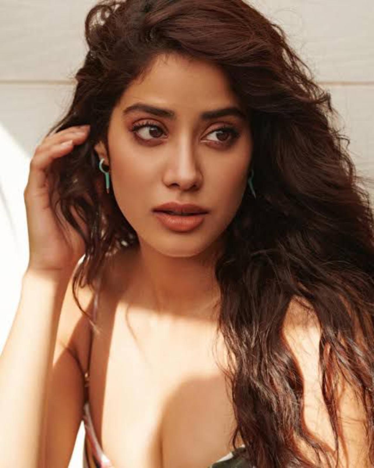 Janhvi Kapoor
The Genz star who is known as one of the most fashionable and stylish diva too has proved to be a soul who believes in a sustainable fashion. The youth inspiration has been seen repeating her outfits at various gatherings. The actress has proved by putting out that it’s not always the new tagged clothes that run the fashion game