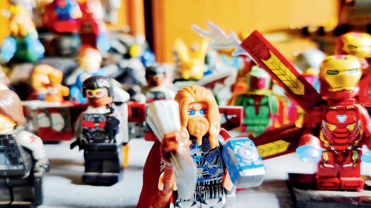 LEGO minifigures army