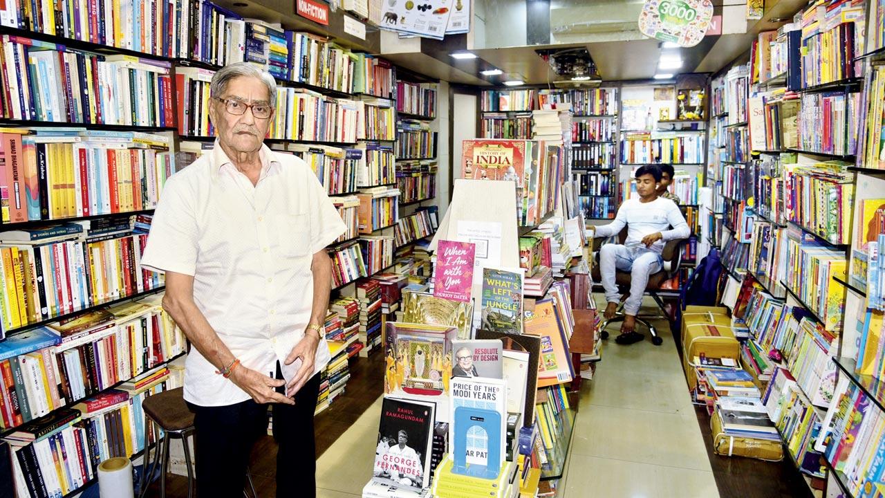 Rajan Jerajani at Happy Book Stall, Bandra. Pic/Atul Kamble