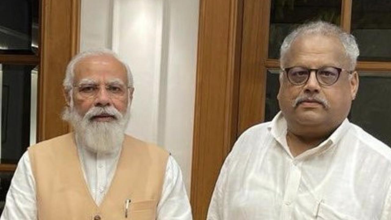 PM Modi, Sehwag condole Rakesh Jhunjhunwala's death