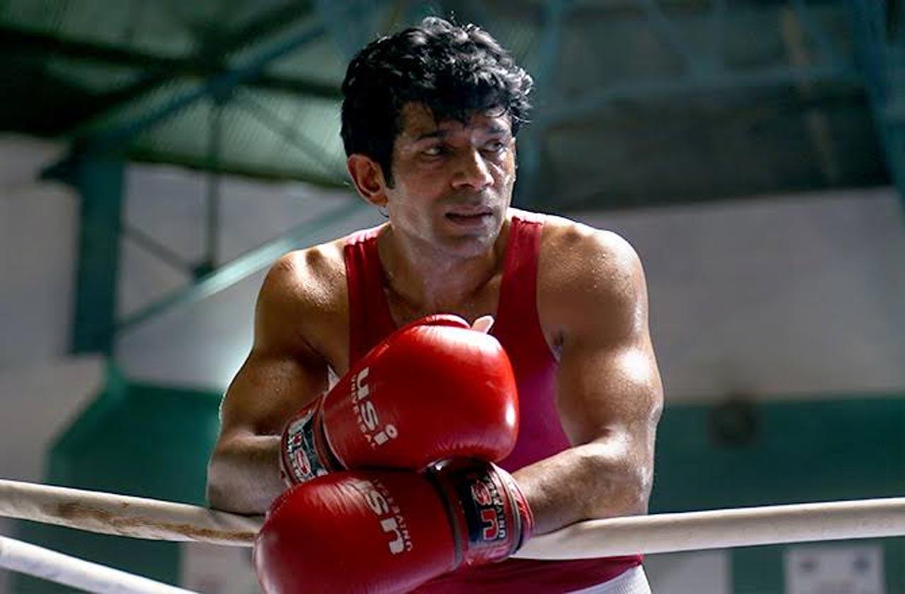 Mukkabaaz
The critically acclaimed film saw actor Vineet Kumar Singh portraying the role of an aspiring boxer Shravan Kumar Singh and this film was the actor's claim to fame and won him many accolades and appreciation