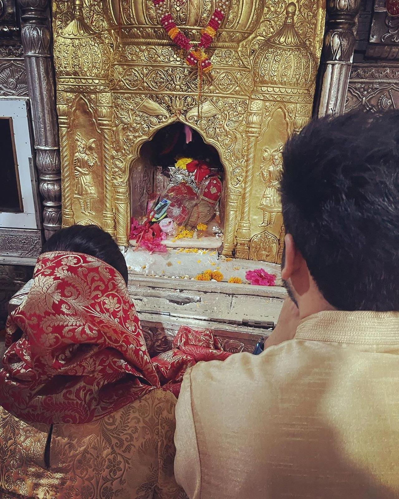 On Tuesday, Yami and Aditya visited the Naina Devi temple in her 