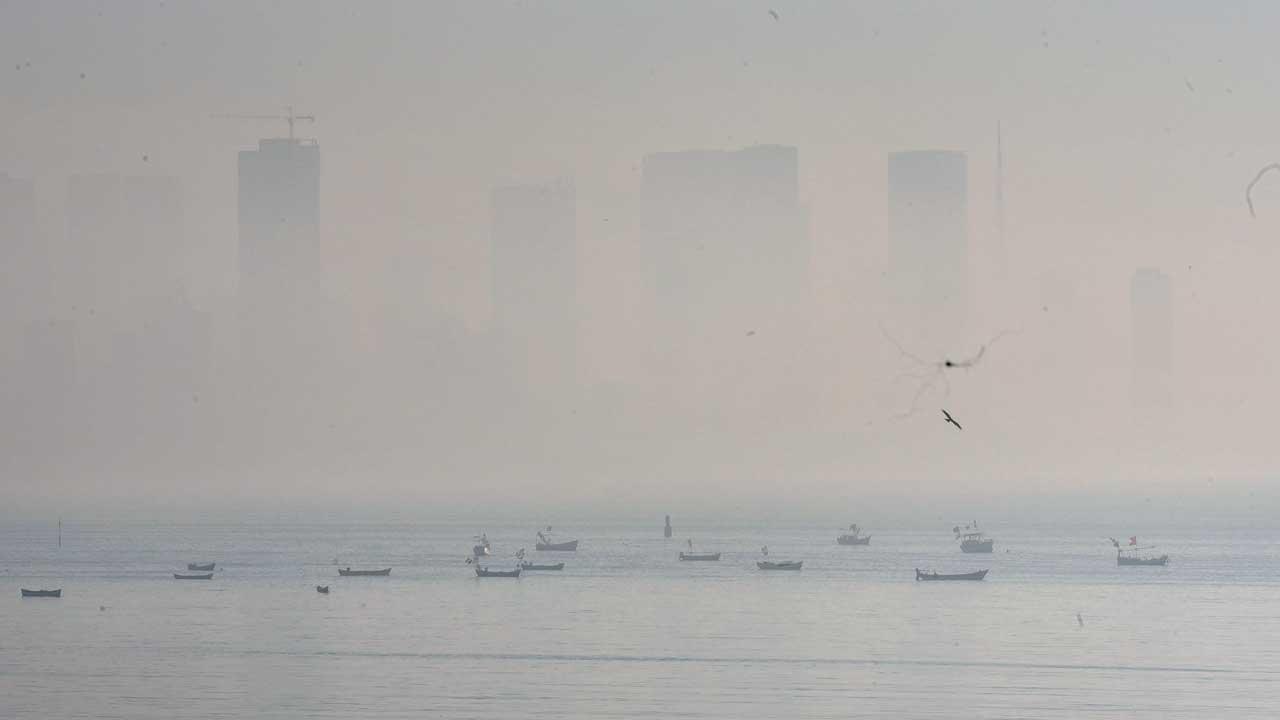Mumbai gasps as overall AQI drops to 300