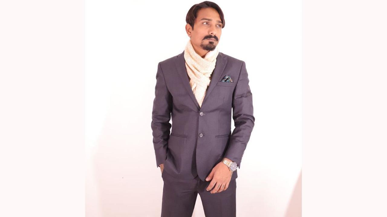 Ajeet Joshi, honoured with Iconic Achiever Best Celebrity Astrologer