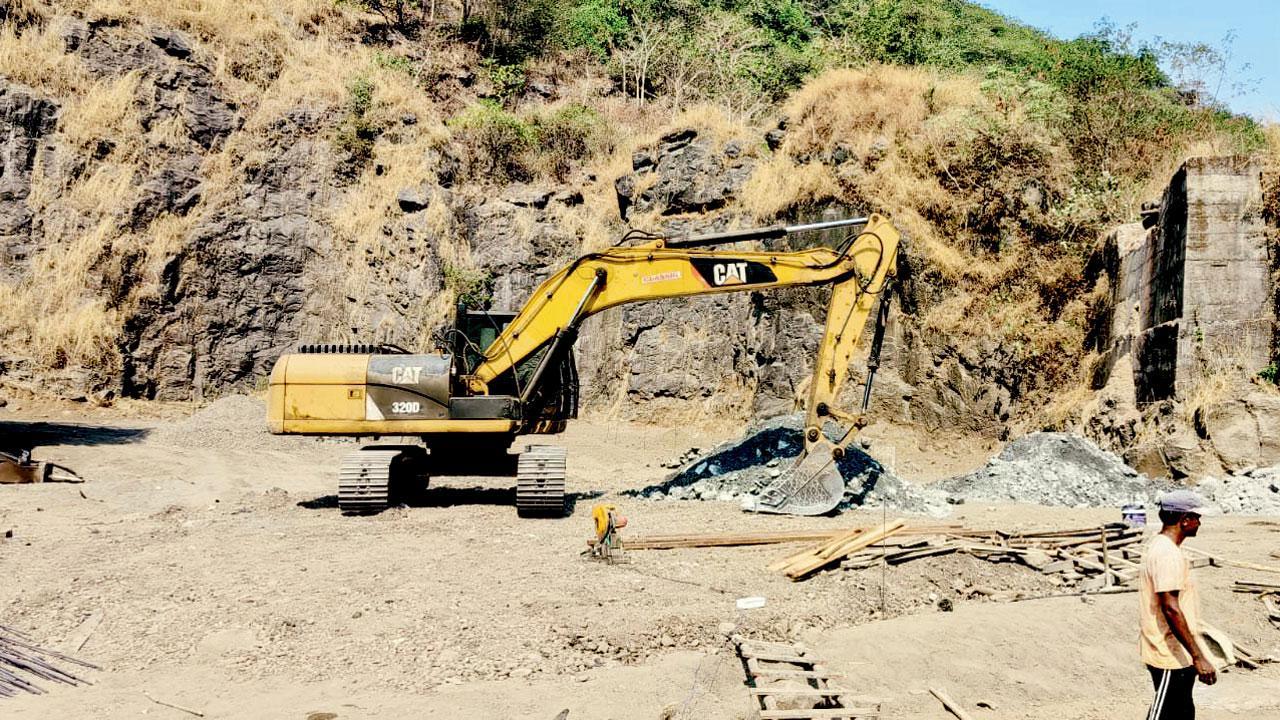 Navi Mumbai: Concrete plant at quarry raises the hackles of environmentalists