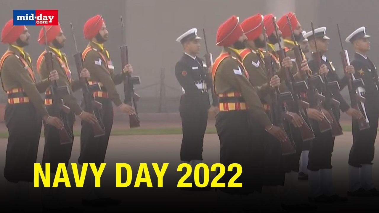 Navy Day 2022: Navy & Air Force Chiefs Lay Wreath At National War Memorial
