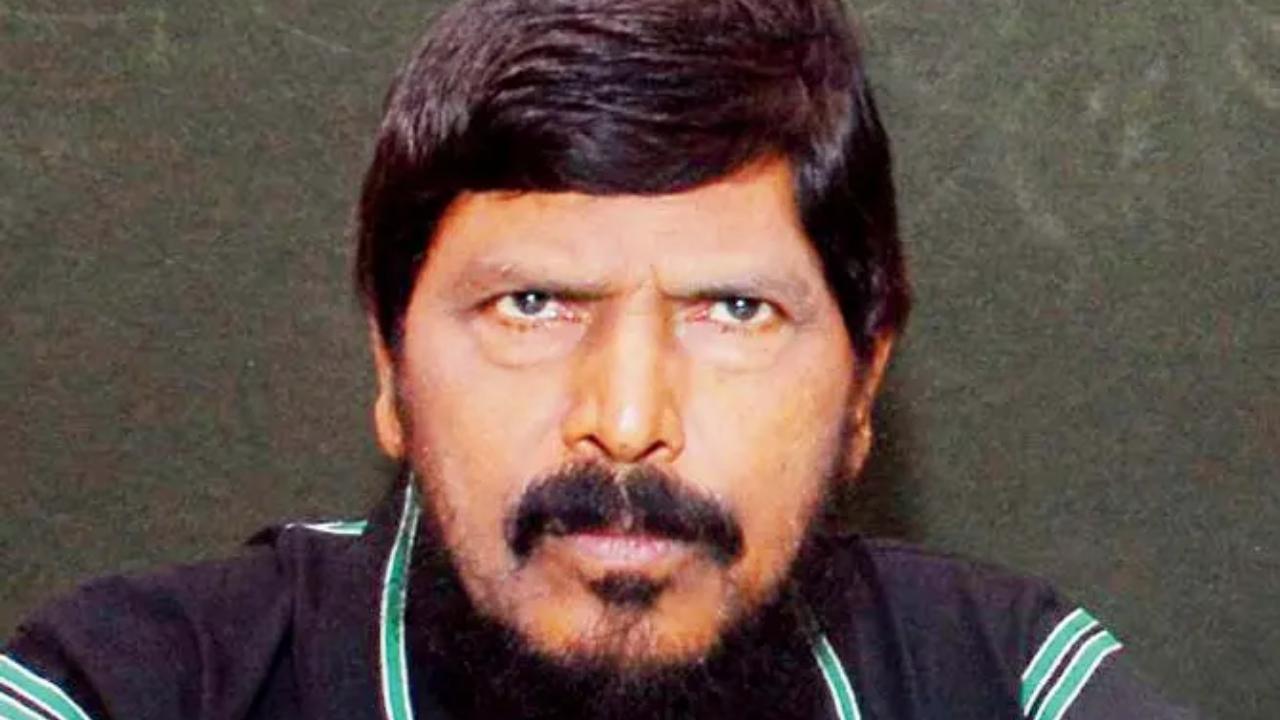 Villages seeking merger with other states not creditable for Maharashtra, Eknath Shinde govt should ensure their retention: Athawale