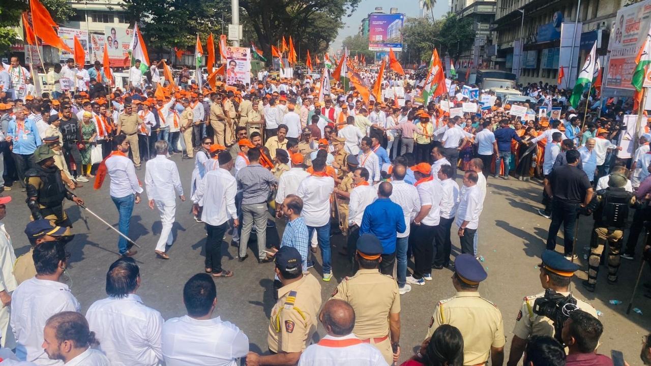 Watch: Uddhav Thackeray, Sharad Pawar lead 'Halla Bol' protest march in Mumbai against Eknath Shinde govt