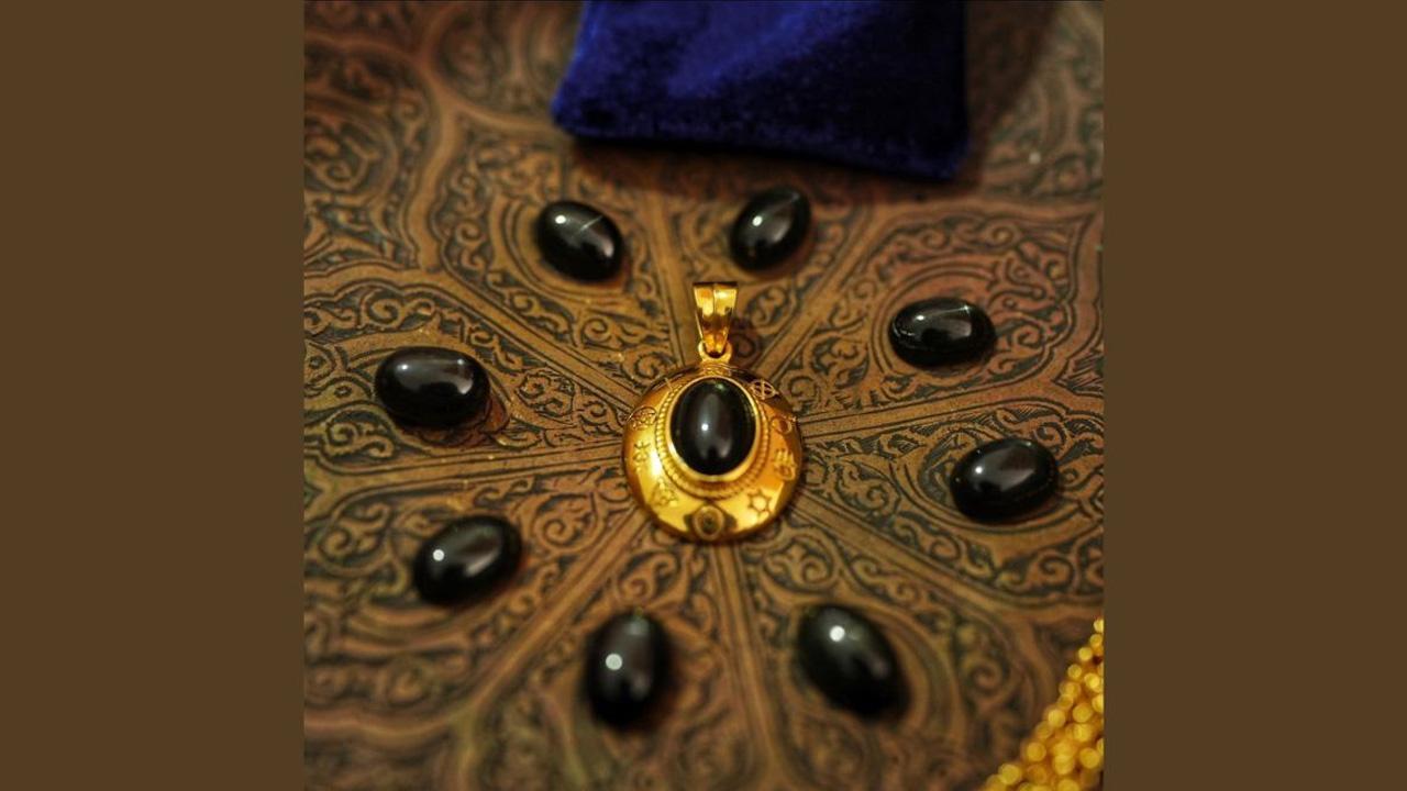 The Divine Star Protection Pendant Clears Negative energies & Raises Positive Energy & for a Healthy & Happy Life