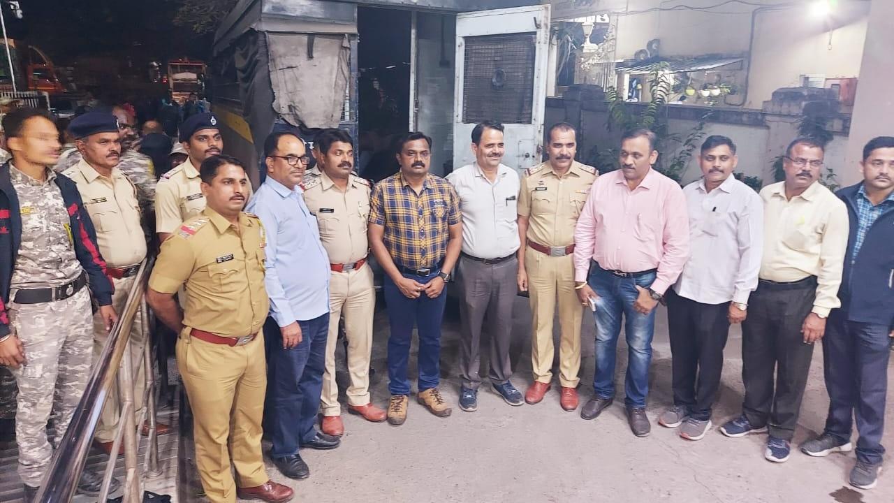 Navi Mumbai: Drugs worth Rs 1 crore seized from row house in Khargar, 16 Nigerians held