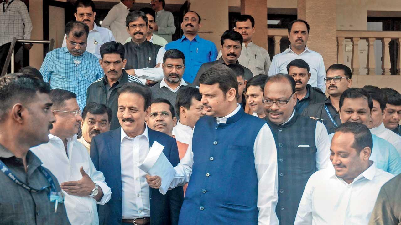 Maharashtra: BJP member accuses ex-industry minister of scam, probe ordered