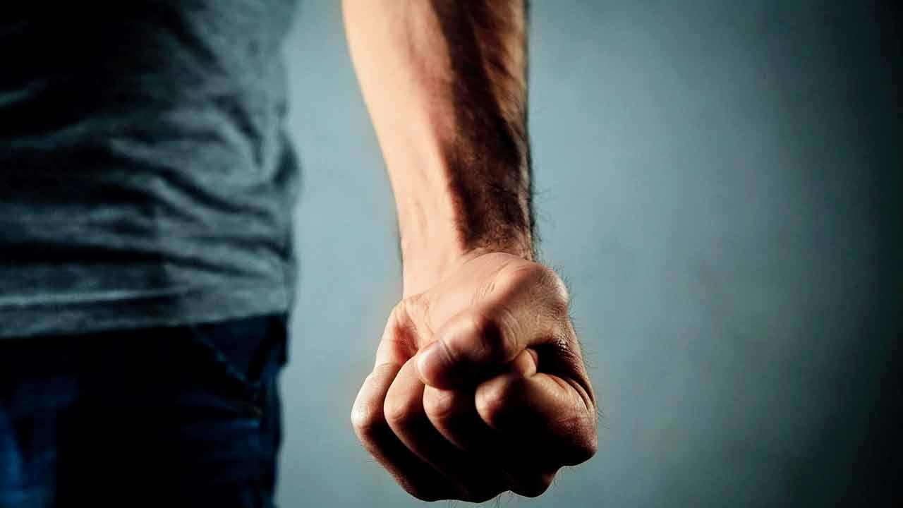 Mumbai Crime: Kin alleges man died after friend brutally thrashed him