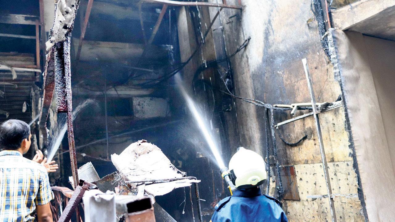 Mumbai: One dead after fire breaks out at Ghatkopar building