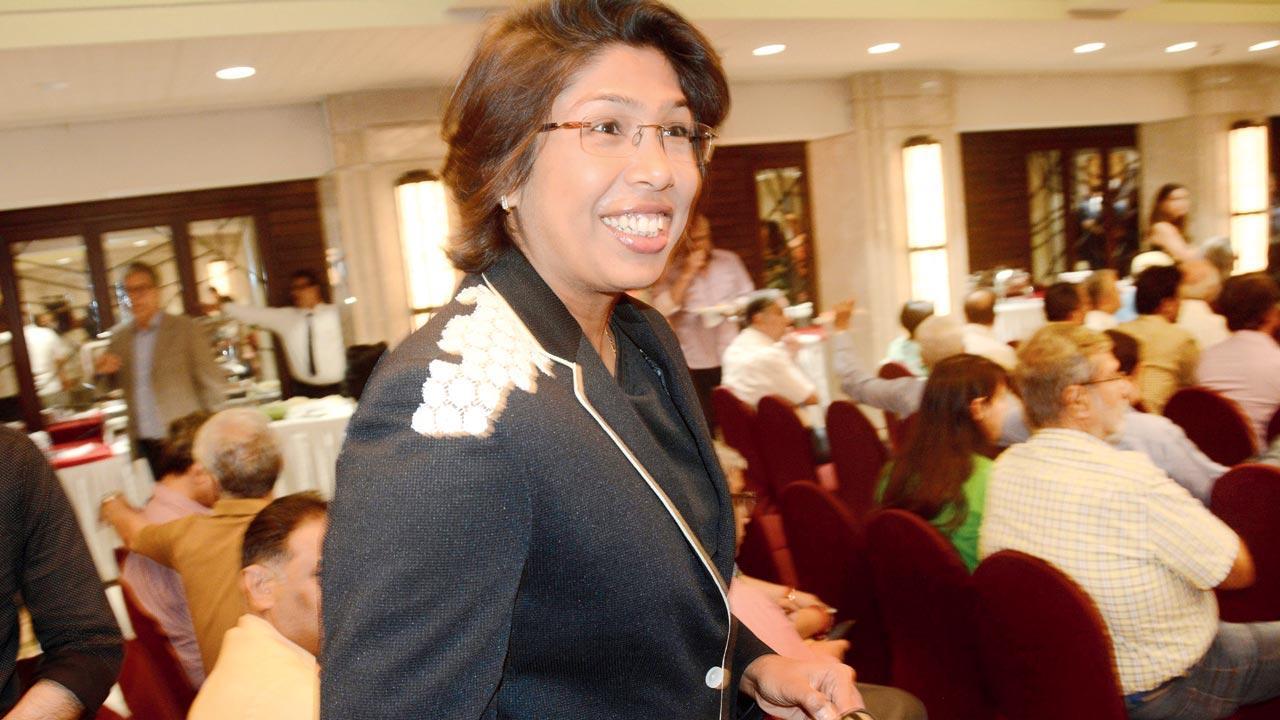 Jhulan Goswami delivers her fascinating story at CCI