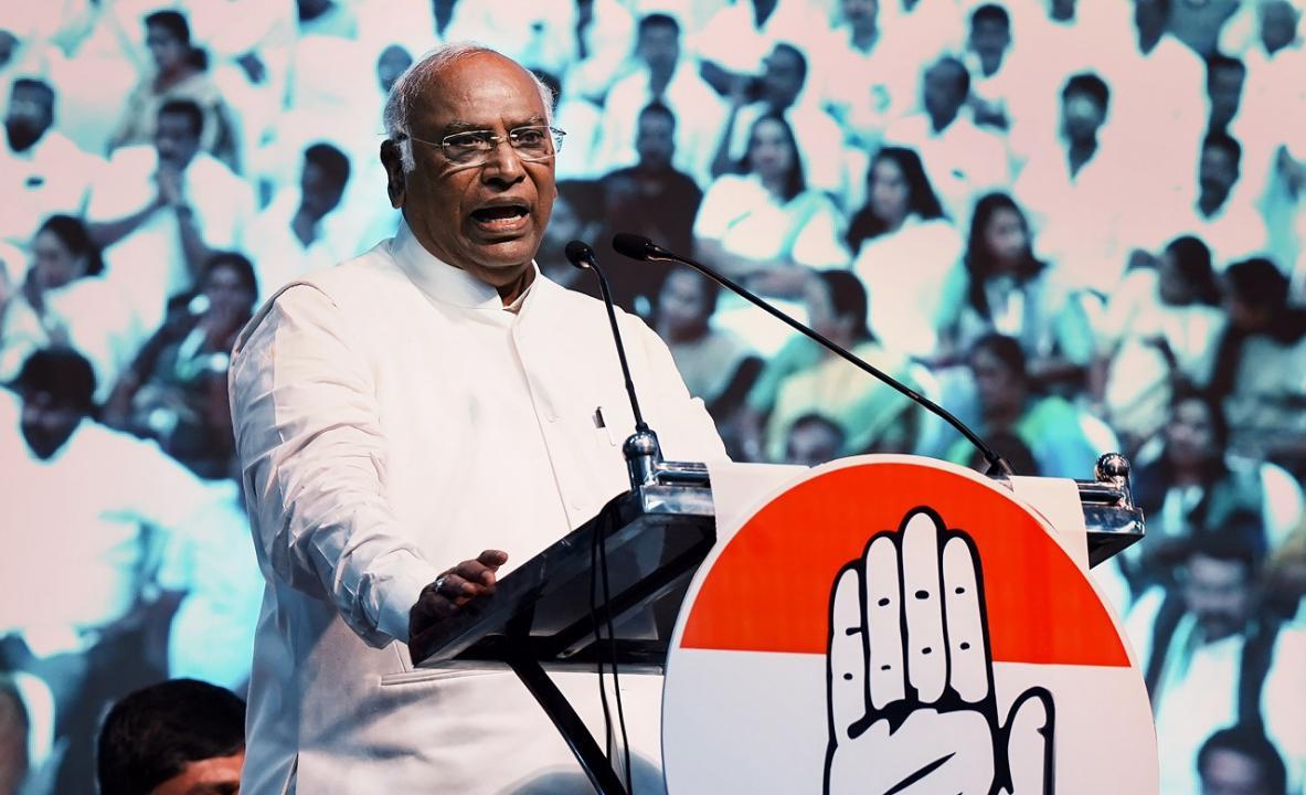 Congress Foundation Day: Mallikarjun Kharge attacks govt, says society being divided by hate