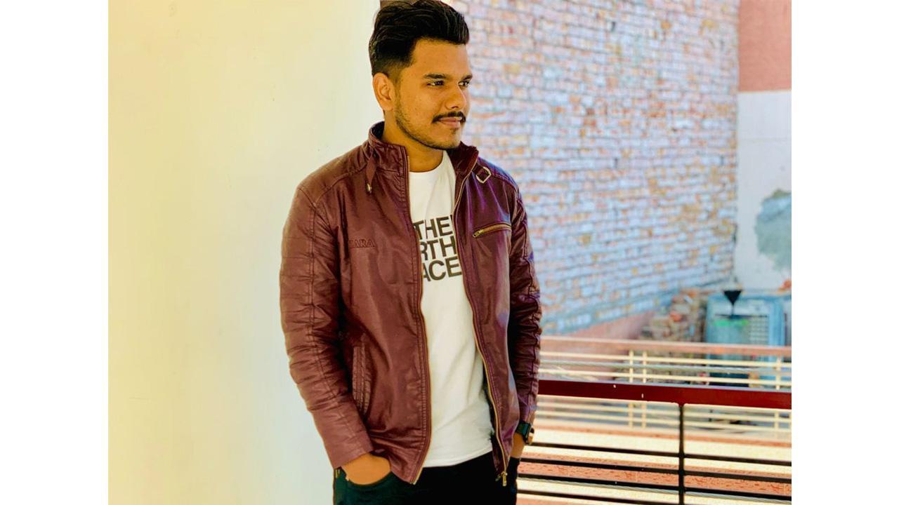 Navdeep Singh is a blogger as well as a successful influencer