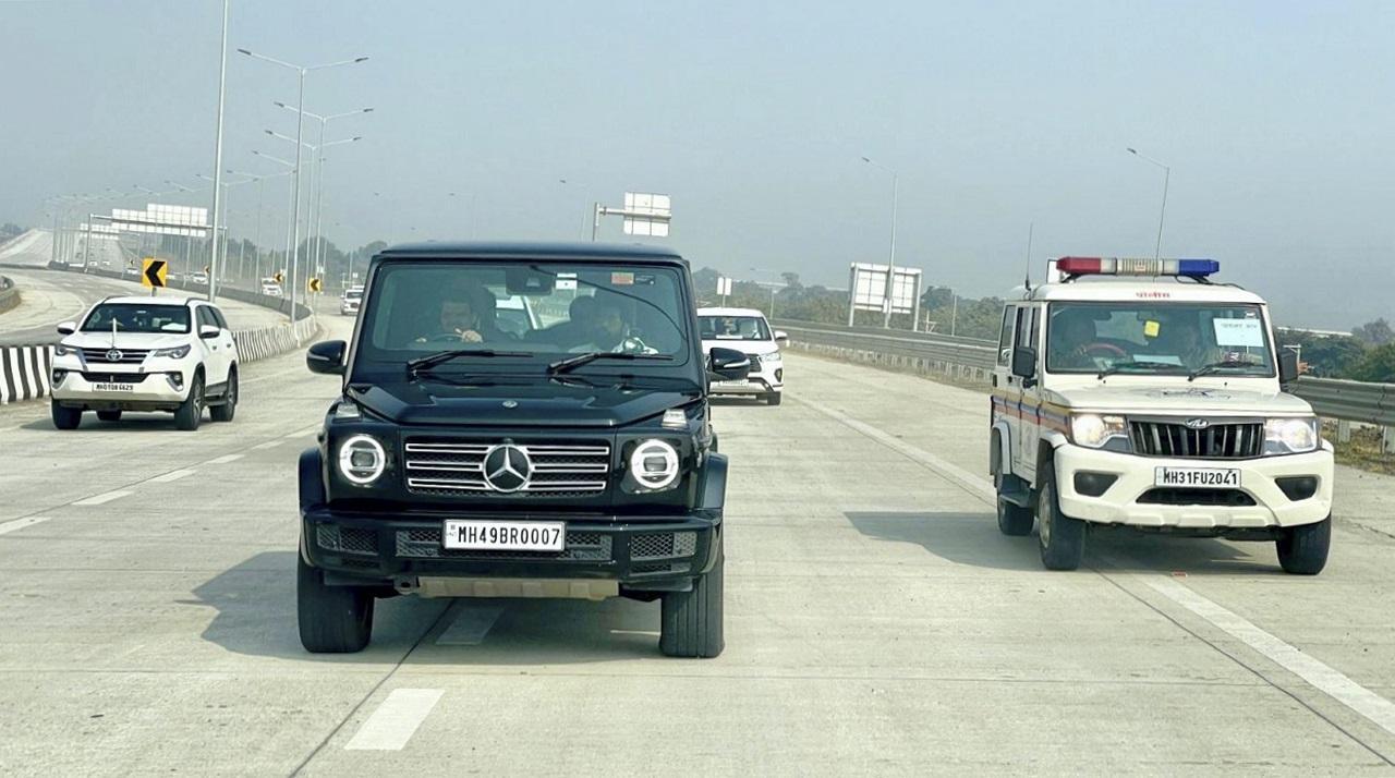 Maharashtra CM, Dy CM undertake inspection 'drive' of Samruddhi expressway's Nagpur-Shirdi stretch; greeted with black flags at Jalna