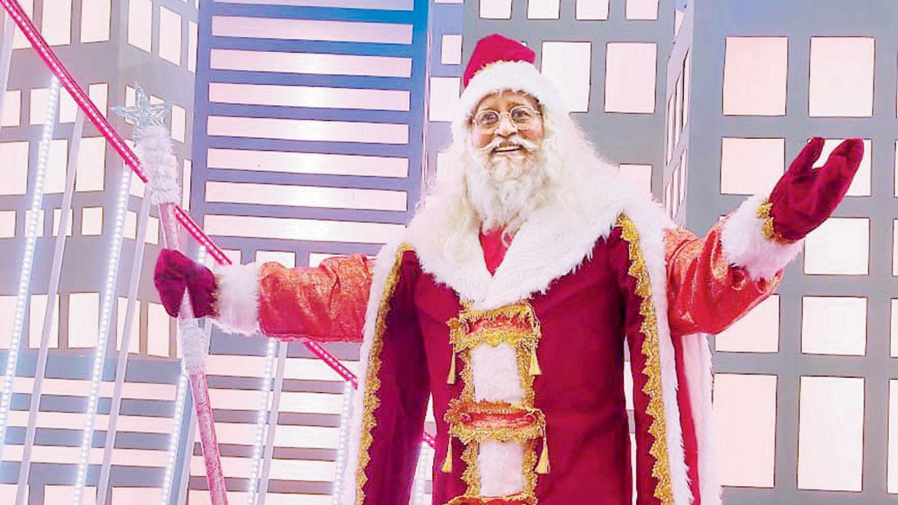 Two veterans share what's it like being Santa Claus 