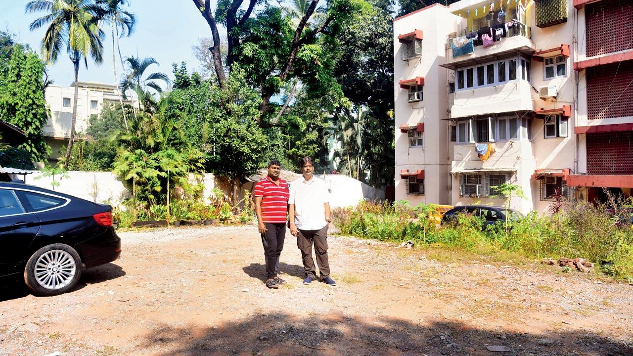 Monami building in Juhu, which is awaiting redevelopment. Pics/Shadab Khan 