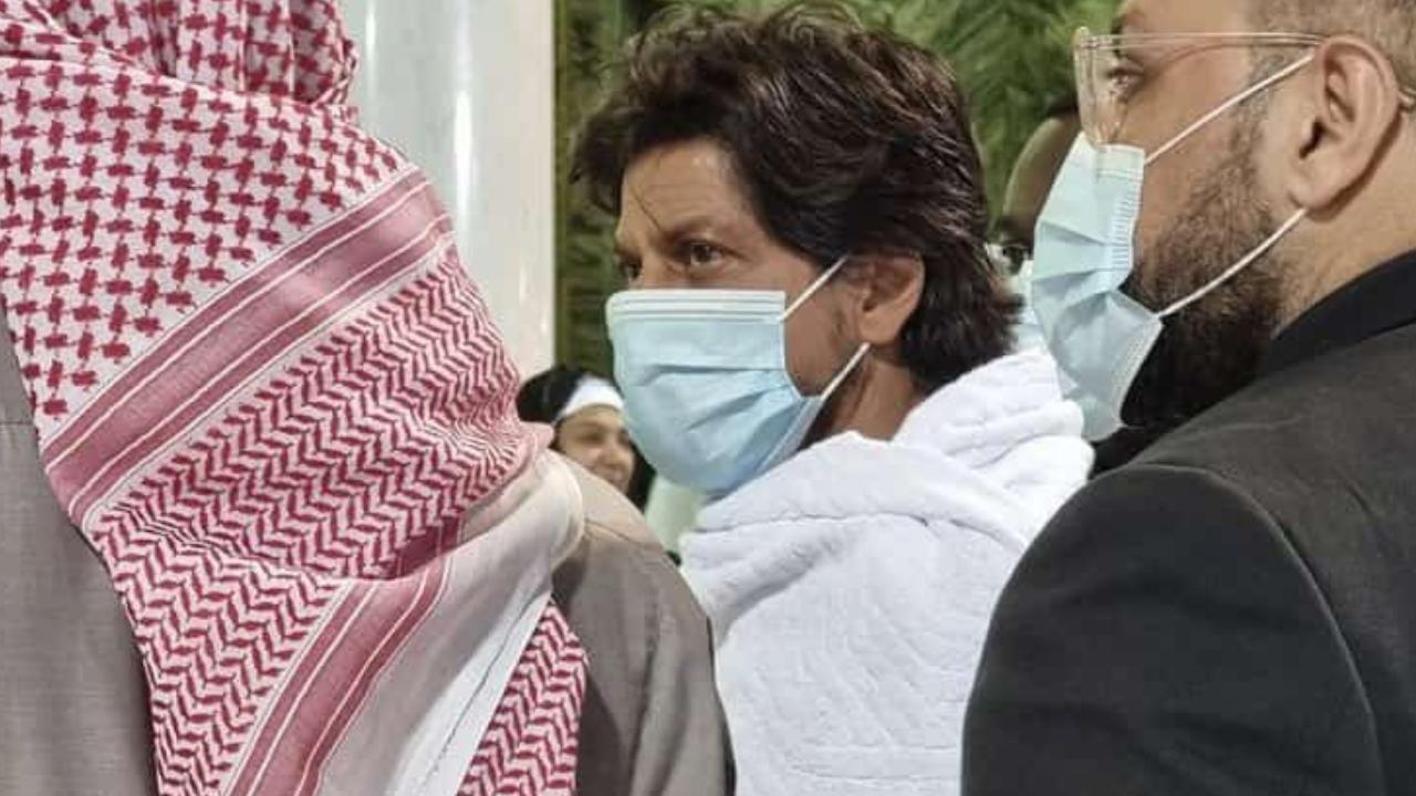 Shah Rukh Khan performs Umrah in Mecca post 'Dunki' schedule wrap