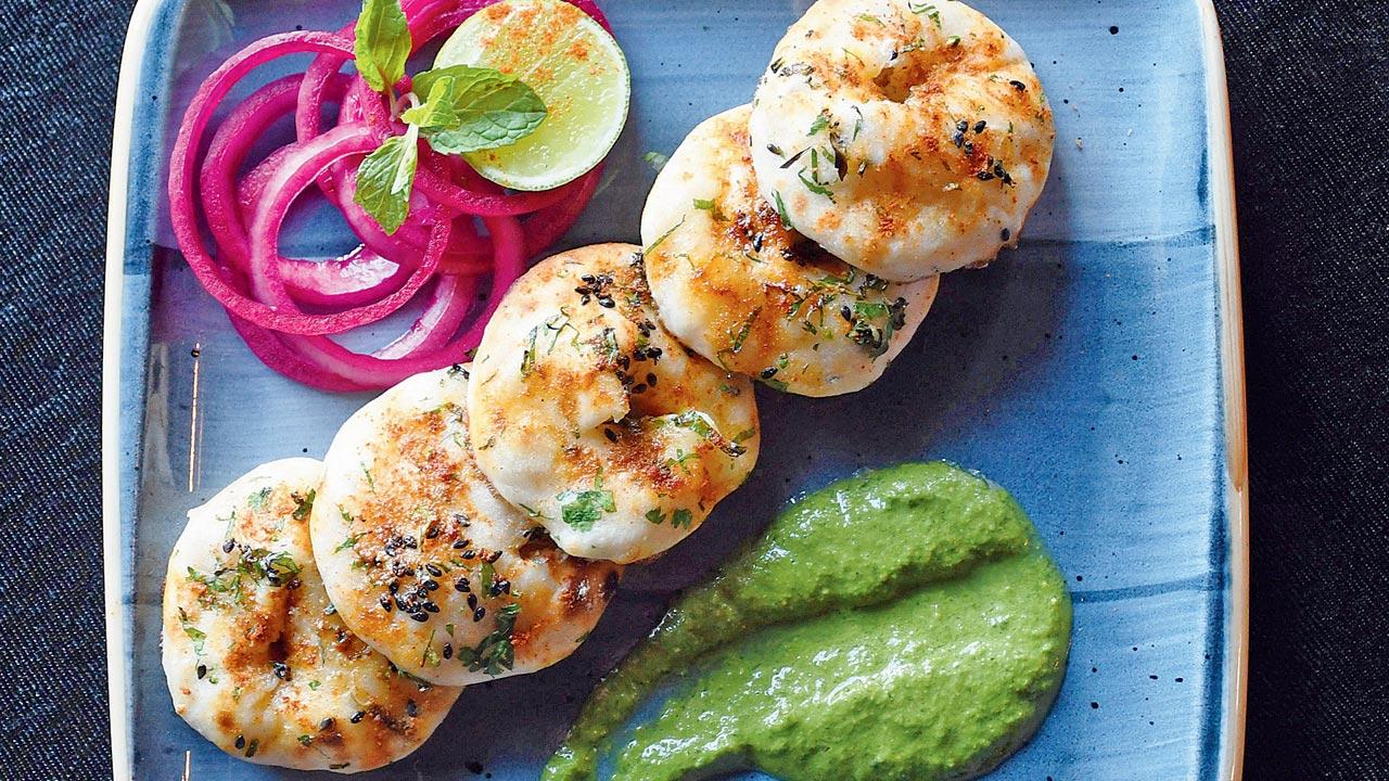 Kuber Kulcha, Indian origin 