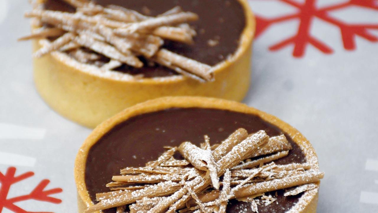 Dark Chocolate caramel tarts, English Origin 
