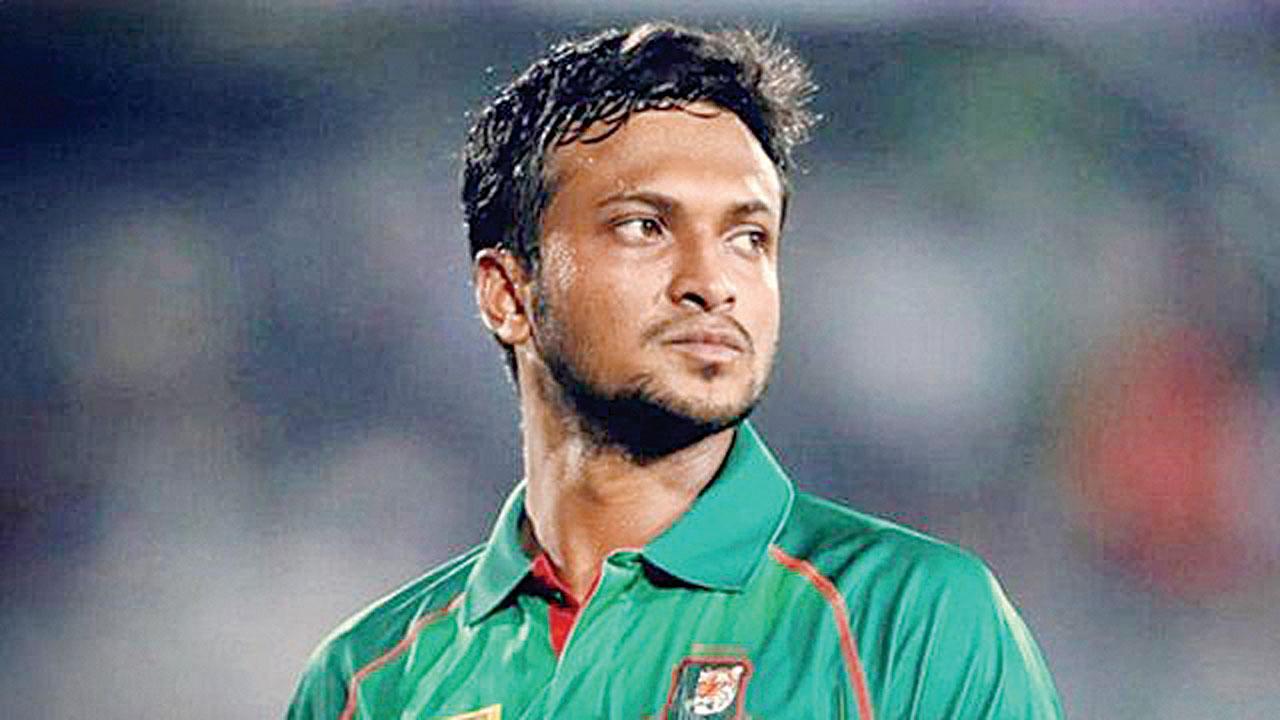 Die-hard Shakib fan arrested for intrusion