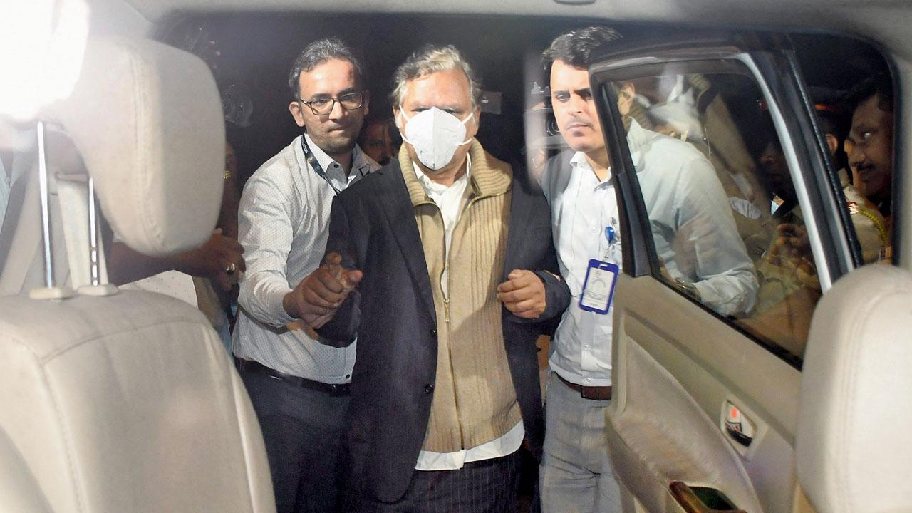 Videocon loan case: 'Venugopal Dhoot bribed Kochhars to secure loan from ICICI Bank'