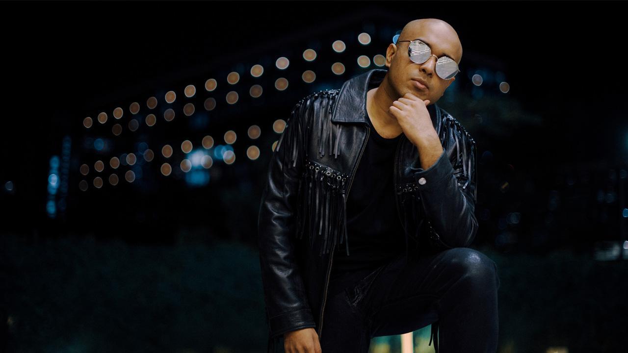 ‘An Action Hero’ and ‘Cirkus’ Singer Vivek Hariharan is the Brand New Voice Bollywood is Buzzing With 