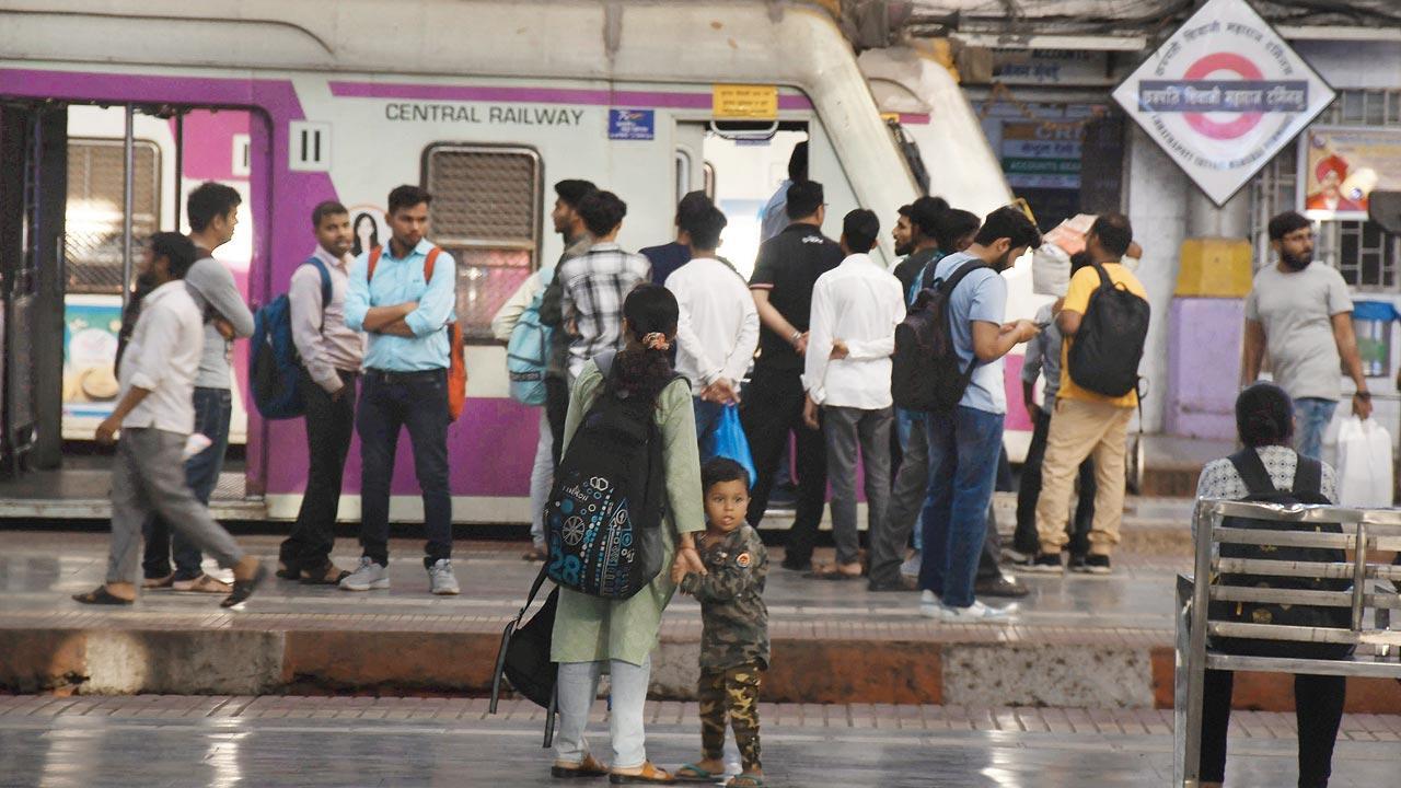 Mumbai: Announcements inside local trains are major irritation, express commuters