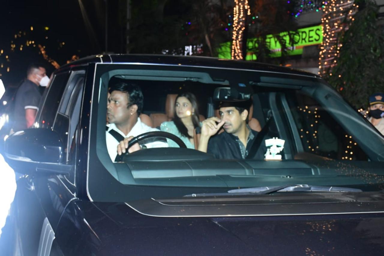 The 'Brahmastra' Jodi Ranbir Kapoor and Alia Bhatt made their way to the venue with their filmmaker friend Ayan Mukerji. Talking about their outfits, Ranbir looked dashing in a black kurta pyjama and Nehru jacket, and Alia turned eyeballs in a dazzling sharara. The celebrity couple was spotted going hand in hand