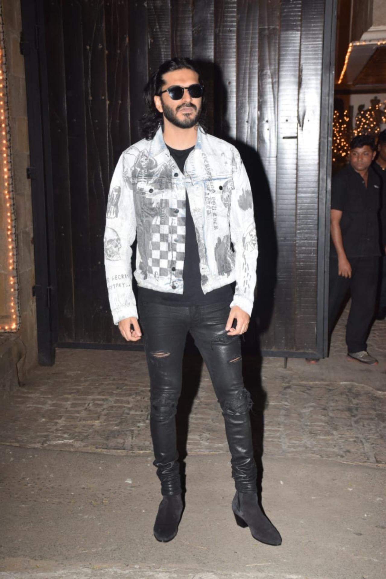 Anil Kapoor’s son Harshvardhan Kapoor opted for a denim jacket over a black t-shirt and matching jeans
