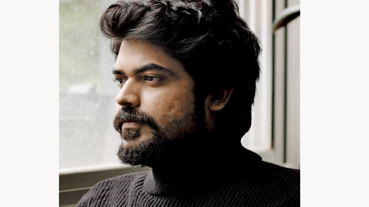 Mansoor Mansoori, New Delhi, creates paintings and video art