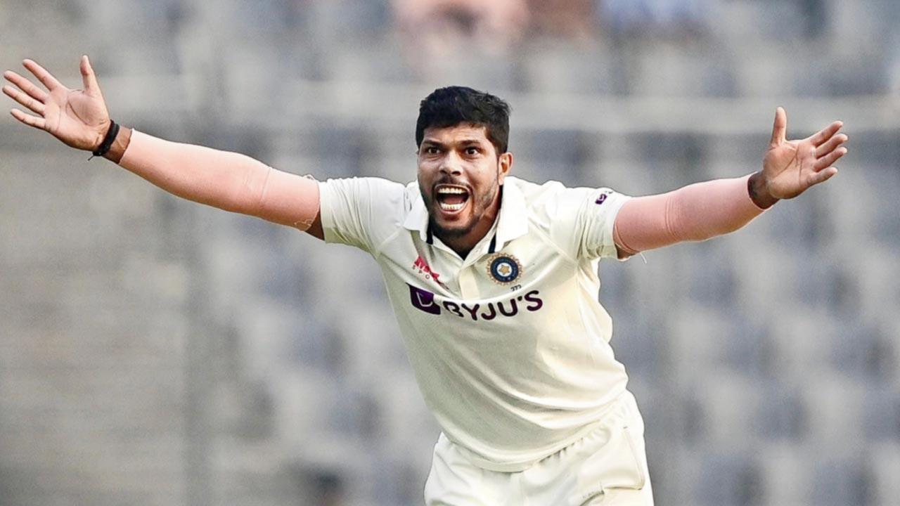 India pacer Umesh Yadav appeals during Day One v Bangladesh