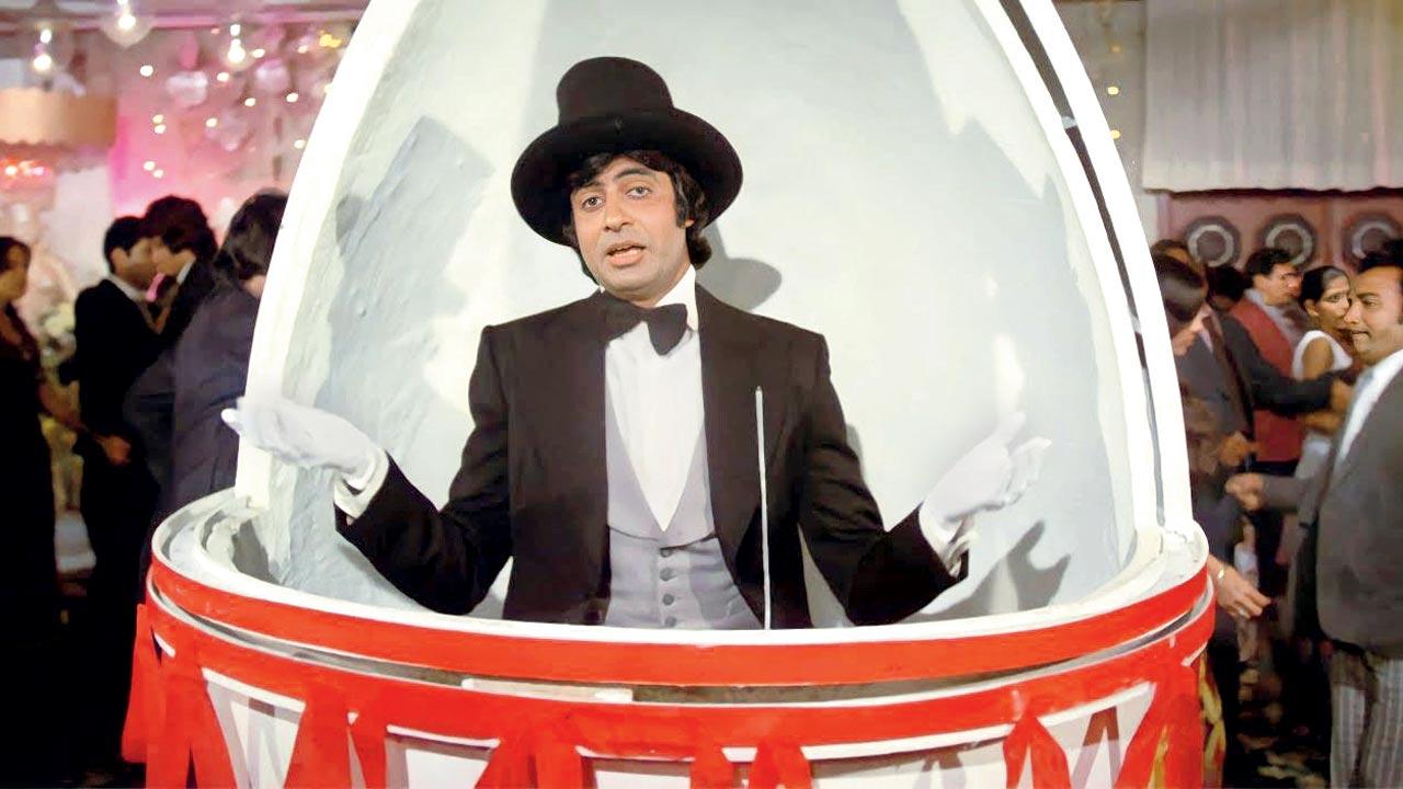 A moment from Amar Akbar Anthony
