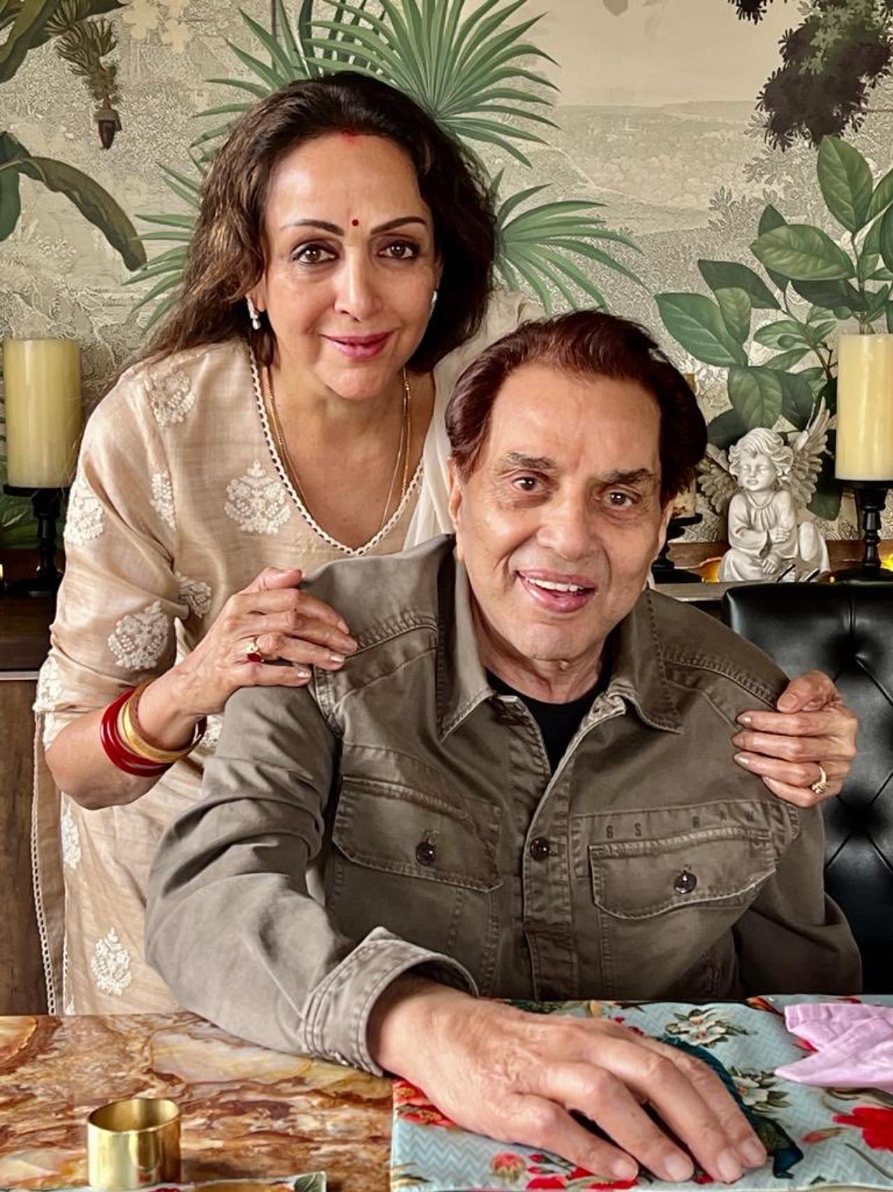Hema Malini took to her Instagram handle to give glimpses from Dharmendra's birthday celebration at home. The Sholay star had also celebrated his birthday with his sons Sunny and Bobby Deol in the day with a puja ceremony