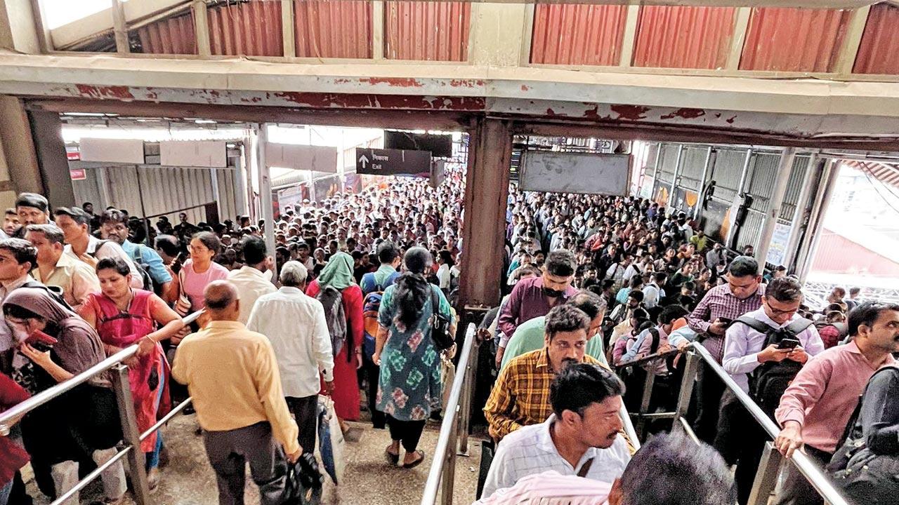 A crowded Ghatkopar station on December 14. File pic