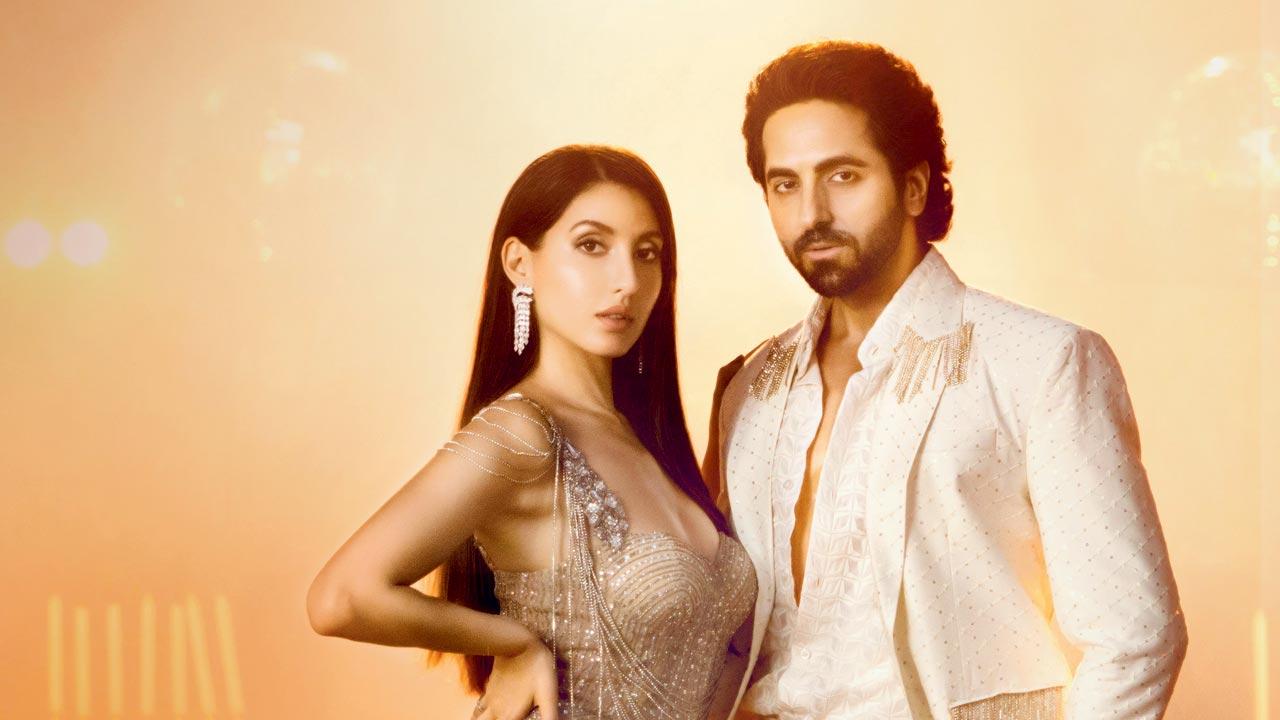 Besharam rang and Jhoome