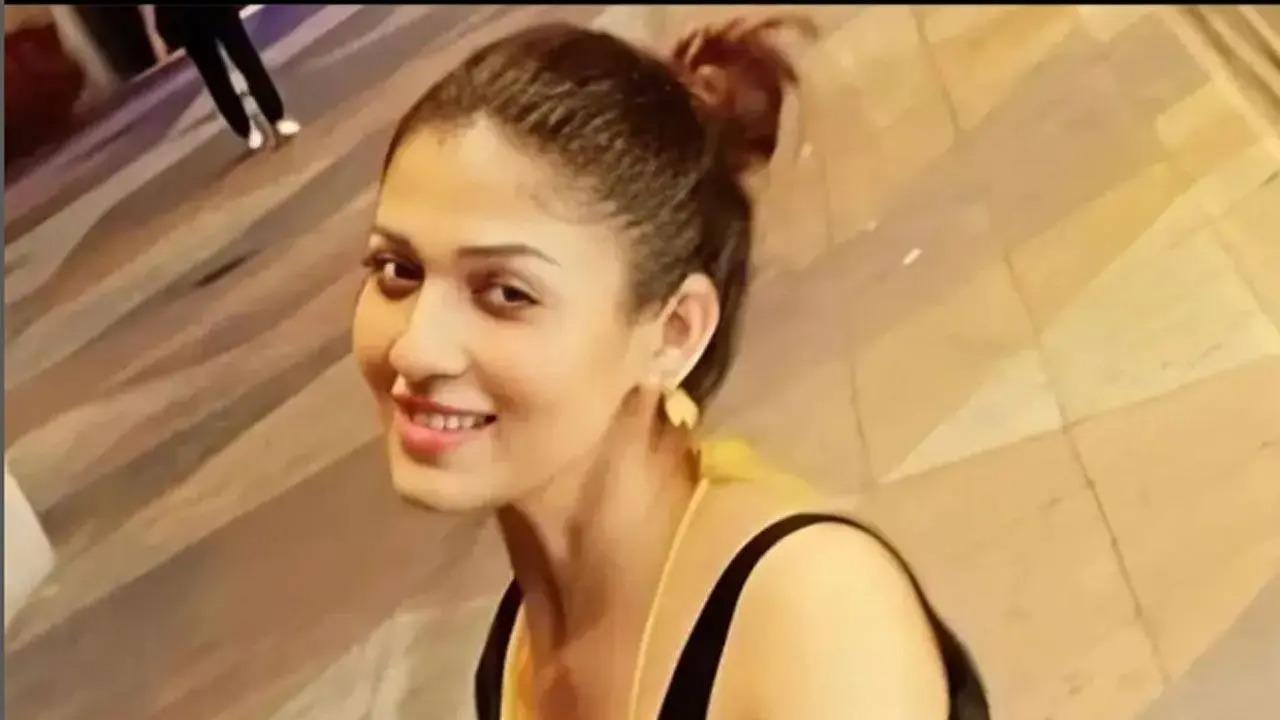 The film, which stars Nayanthara, Sathyaraj, Anupam Kher, and Vinay Rai, has Nayanthara playing the mother to a teenage daughter, while Vinay plays her husband, Sathyaraj plays her father and Anupam Kher essays a Mumbai-based priest. Read full story here