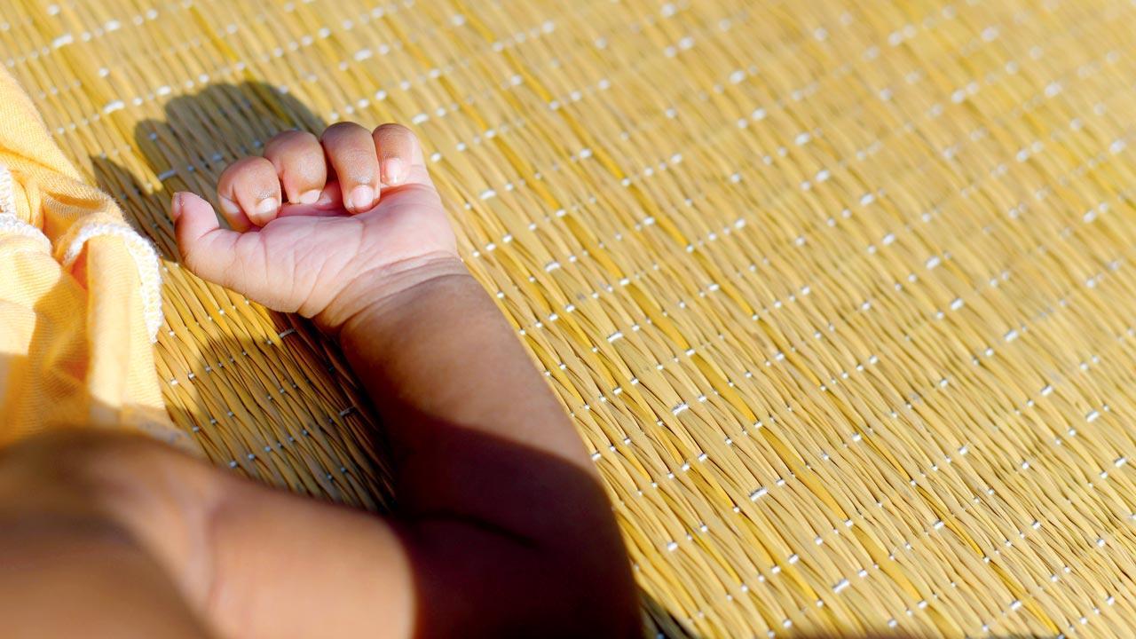 Mumbai: Newborn delivered by fake doctor at illegal hospital in Govandi dies