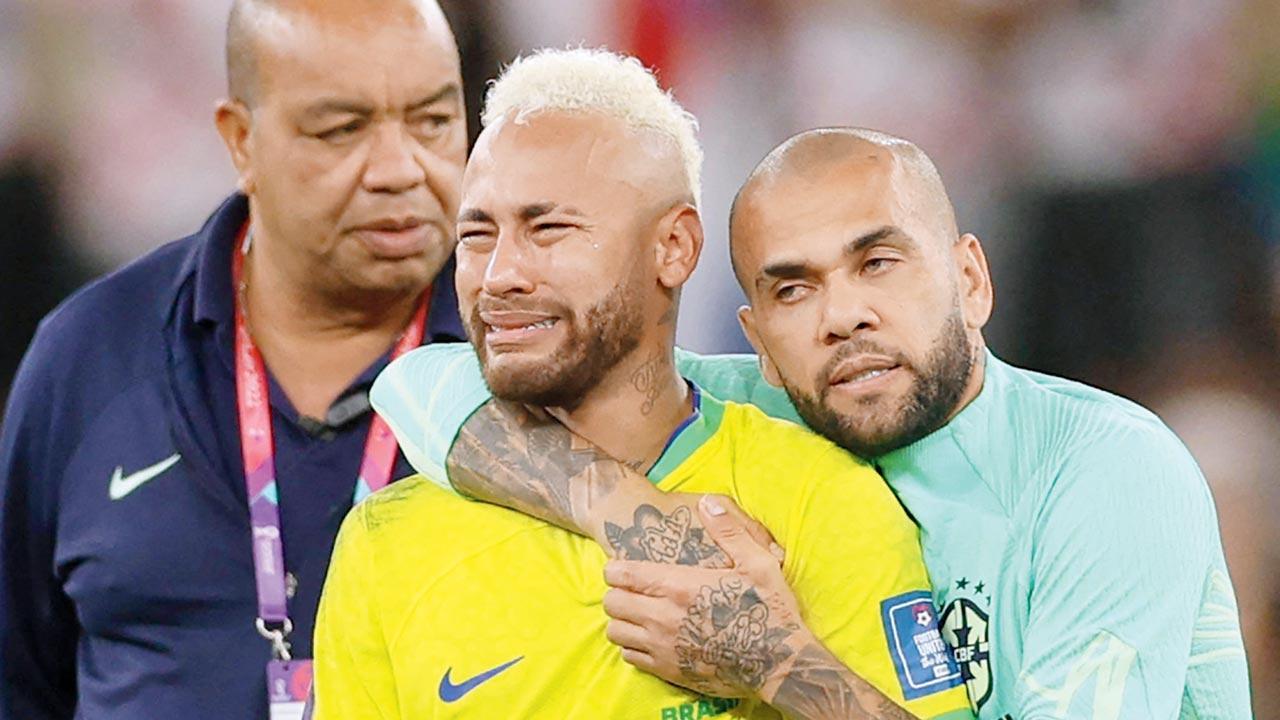 Brazil great Pele urges Neymar to ‘keep inspiring us’